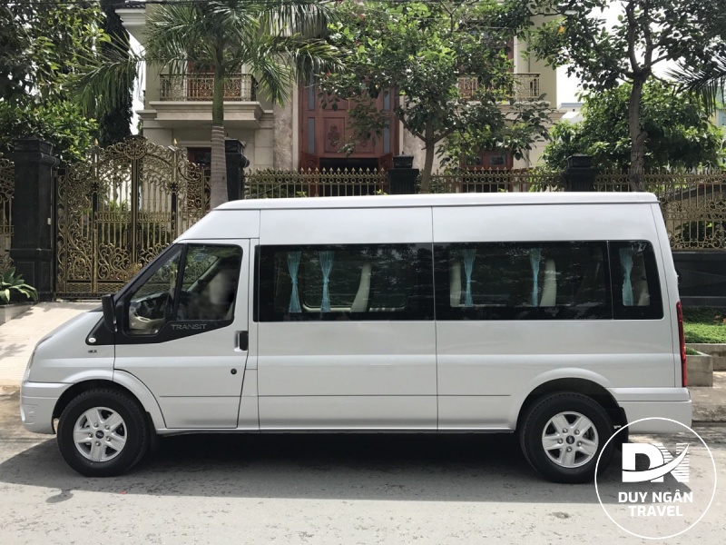 Xe 16 chỗ đầy đủ tiện ích tại Duy Ngân Travel