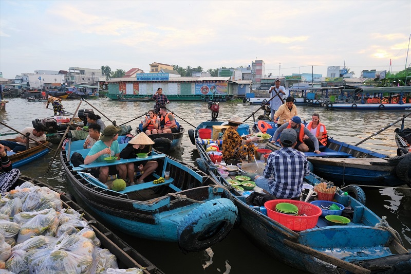 chợ nổi Cái Răng ngày Tết