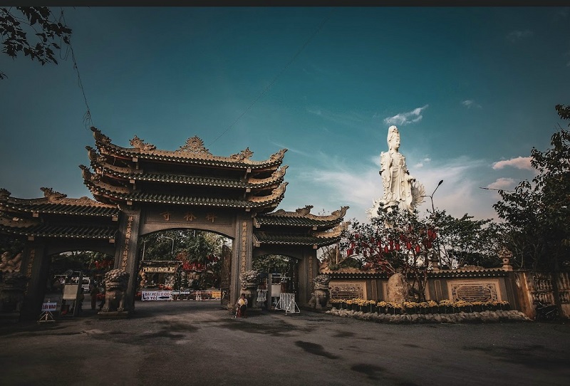 Cần Thơ Cách Chùa Bà Chúa Xứ Bao Xa?